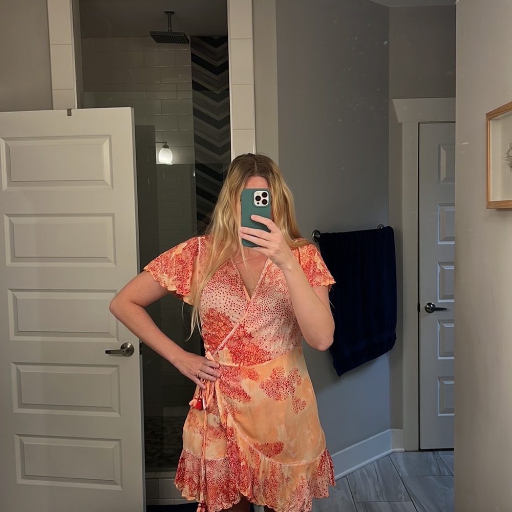 NWOT Poupette St. Barth pink wrap dress size L